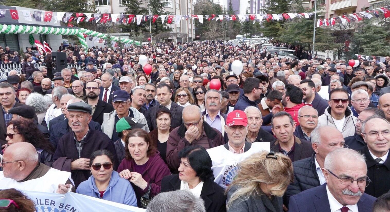 A N K A R A D A E M E K L I L E R E O Z E L L O K A L H I Z M E T E 1212610 360592