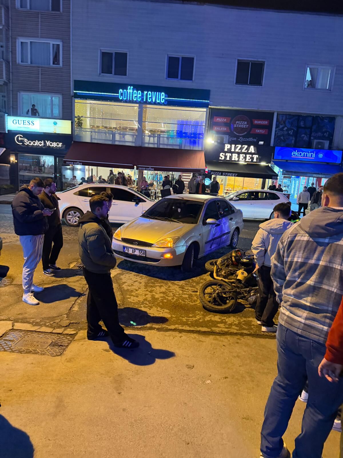 A N N E S I N I N M O T O S I K L E T I N I I Z I N S I Z A L I P G E 1236875 367843