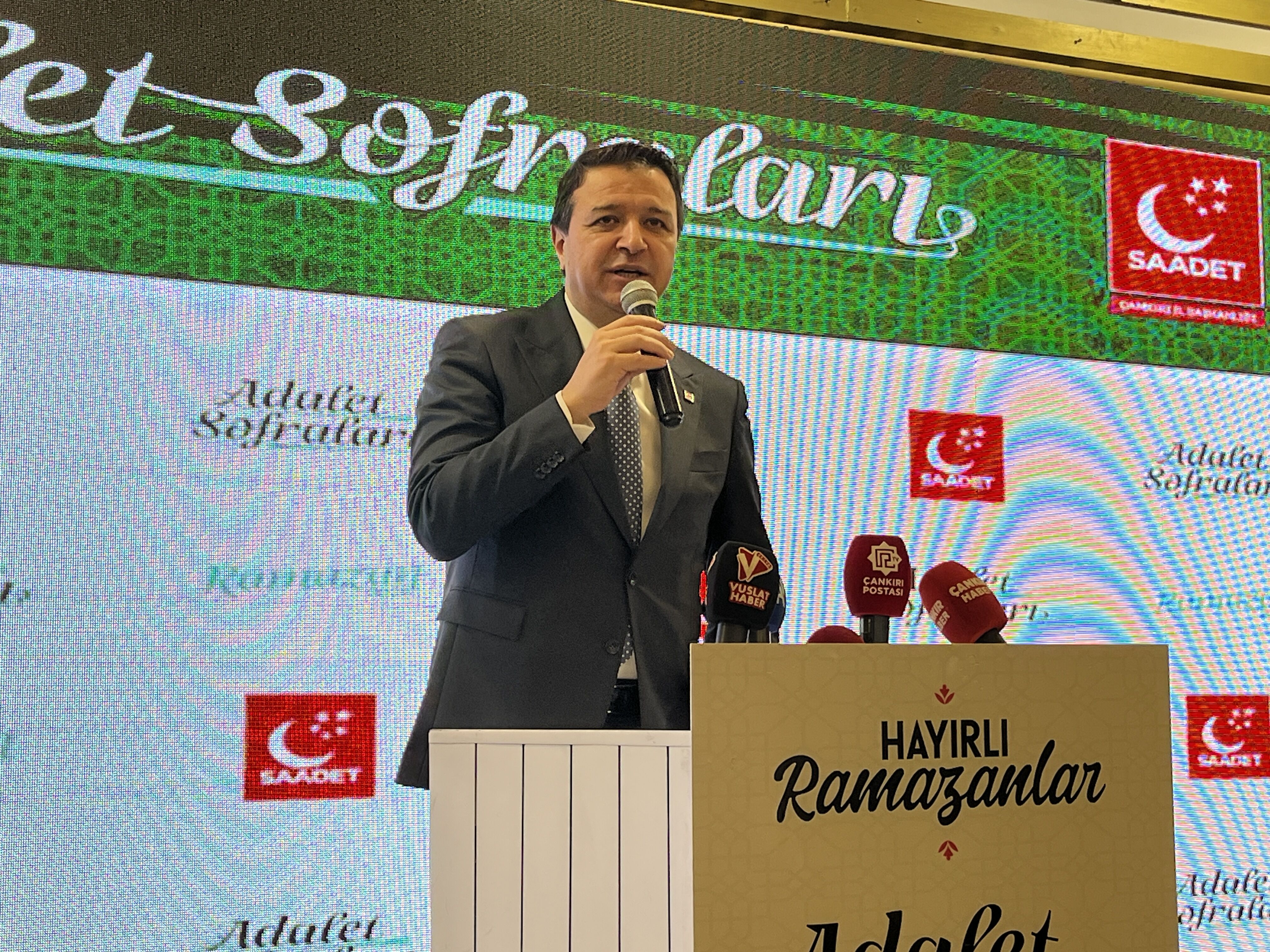 Mahmut Arıkan: Türkiye ve İran'ı Karşı Karşıya Getirmek İstiyorlar