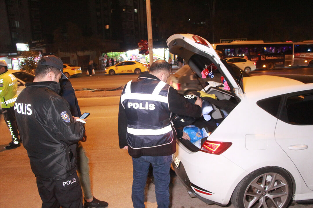 Adana’da 2 Bin 331 Personel Asayis Uygul 1199737 356815 (1)