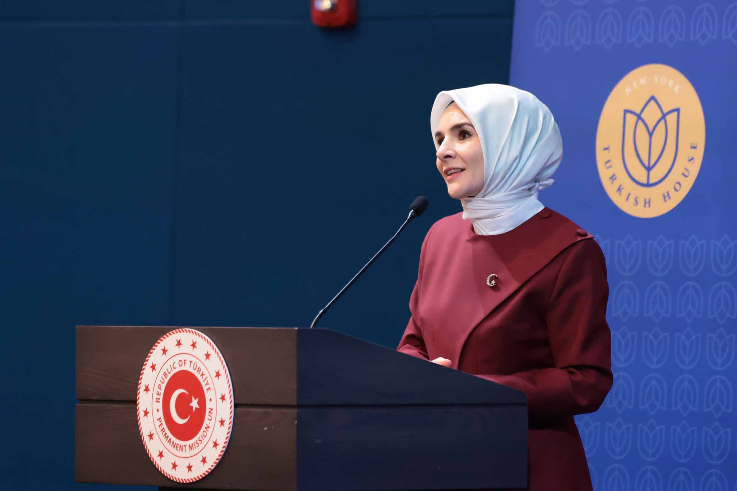 Bakan Göktaş Kadınların Gücünün Toplum ve Aileyi Desteklediğini Vurguladı