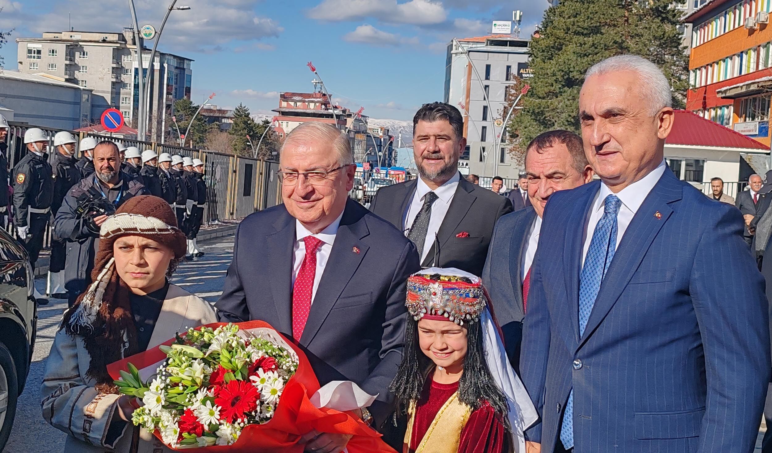 B A K A N G U L E R K A R A D A H A V A D A D E N I Z D E S I 1207688 359138