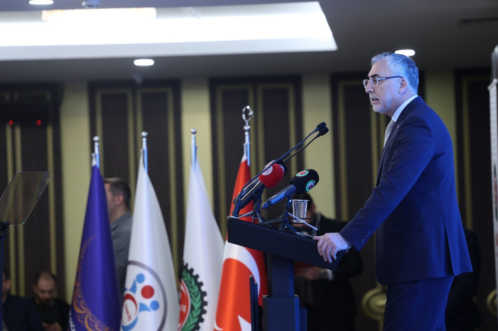 Bakan Işıkhan: Önce İnsan Diyerek Bugüne Kadar Pek Çok Projeyi Başarıyla Yürüttük