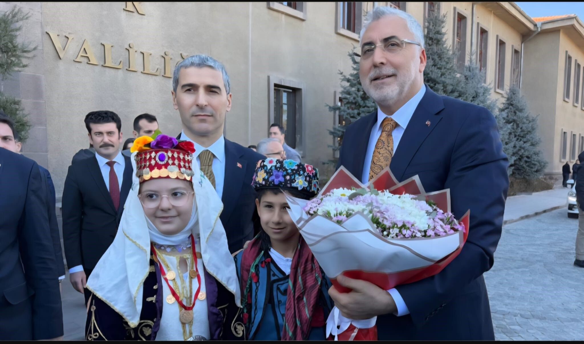 B A K A N I S I K H A N T U R K I Y E C O G R A F Y A M I Z I H U Z 1196300 355708