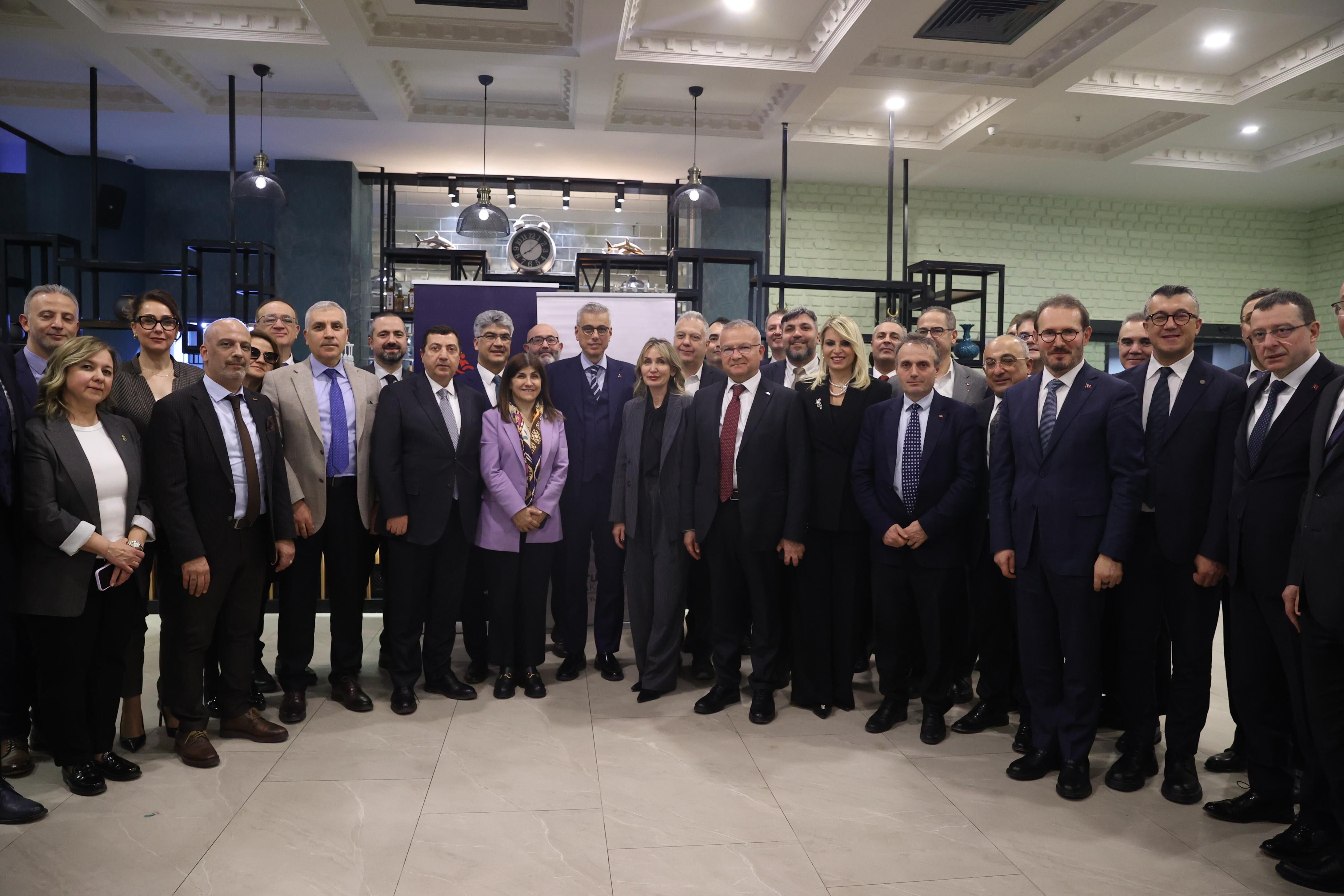 B A K A N M E M I S O G L U D A H A C O K Y E R L I U R E T I M A 1197055 355960