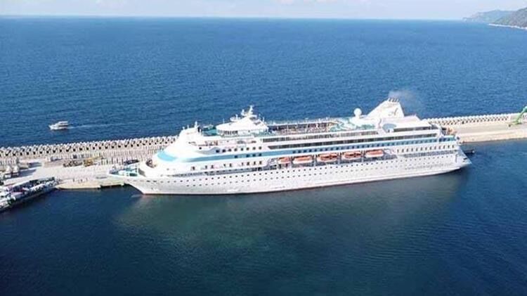 B A Y R A M T A T I L I N D E 6 B I N N U F U S L U I L C E Y E 56 1225726 364472