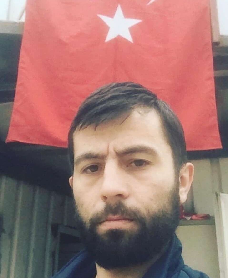 B A Y R A M T A T I L I Y O L U N D A K A Z A D A O L E N C I F T 1214095 360942