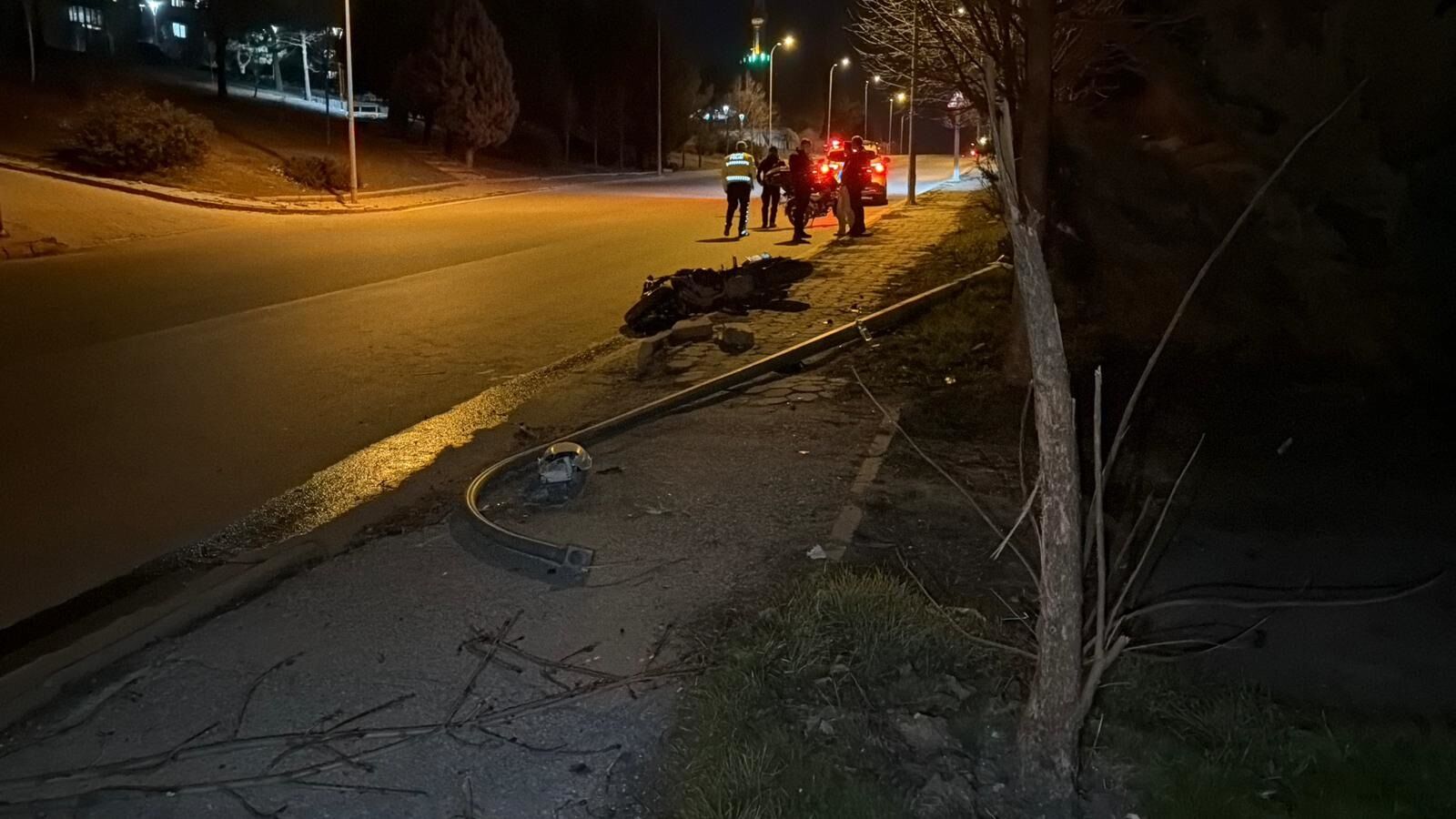 B I R A Y O N C E E V L E N E N E M I R H A N M O T O S I K L E T 1217571 362065