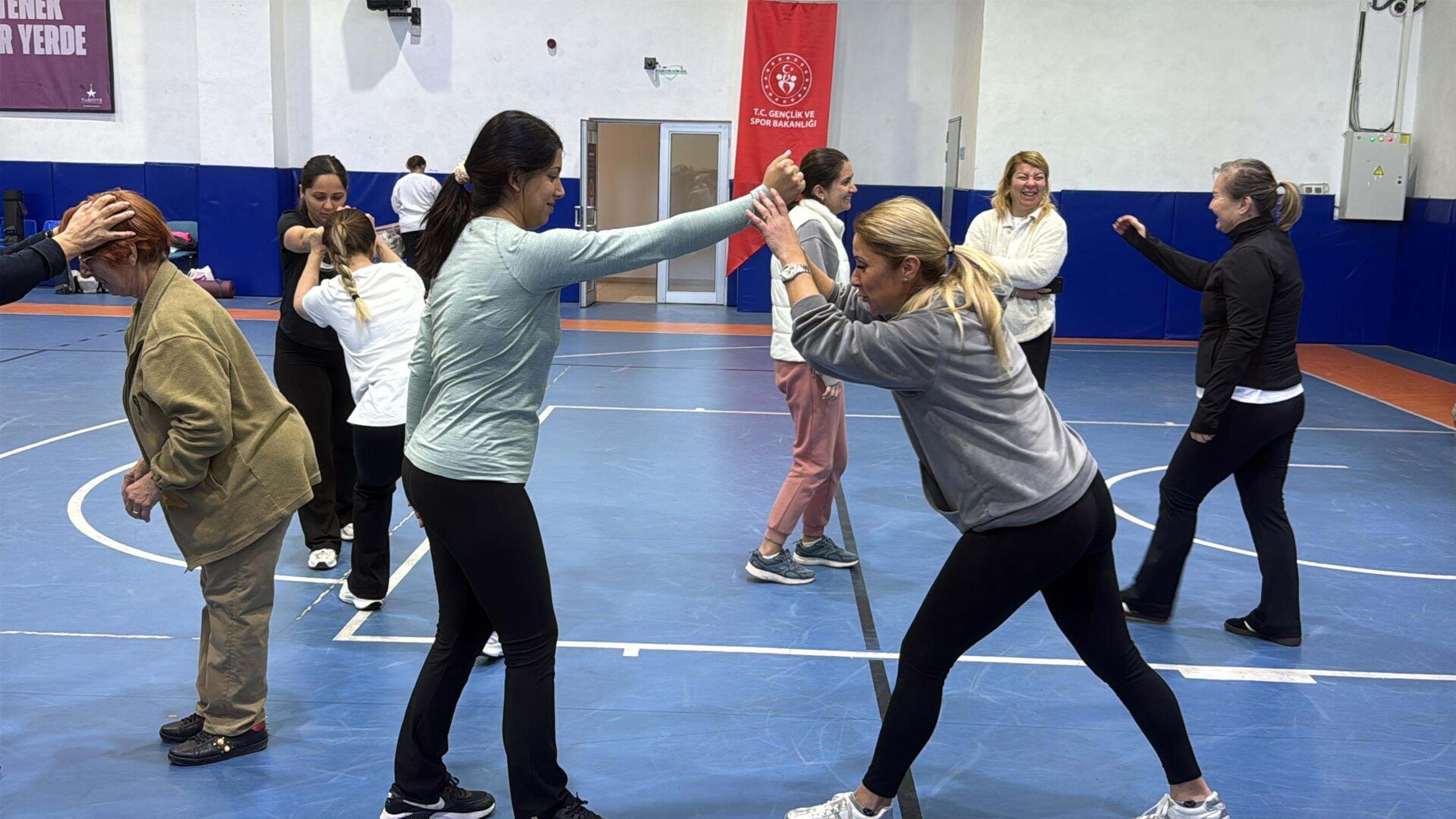 B O D R U M D A P I L A T E S I C I N G E L E N K A D I N L A R A S 1203618 357882