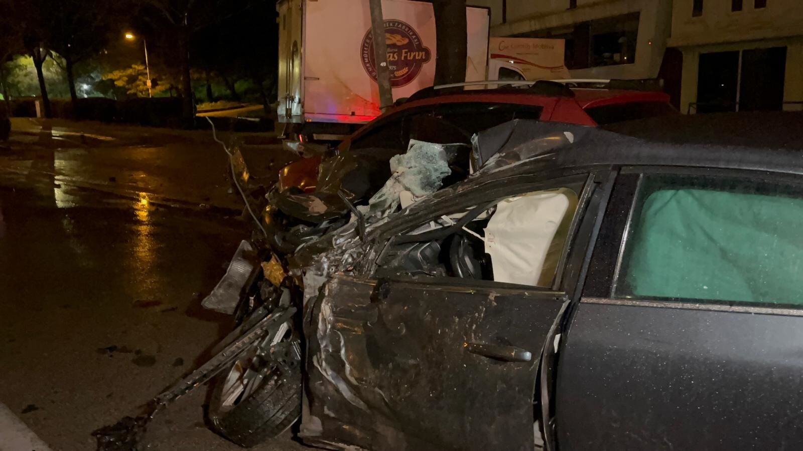 B U R S A D A 3 A R A C I N K A R I S T I G I Z I N C I R L E M E K 1234139 367019