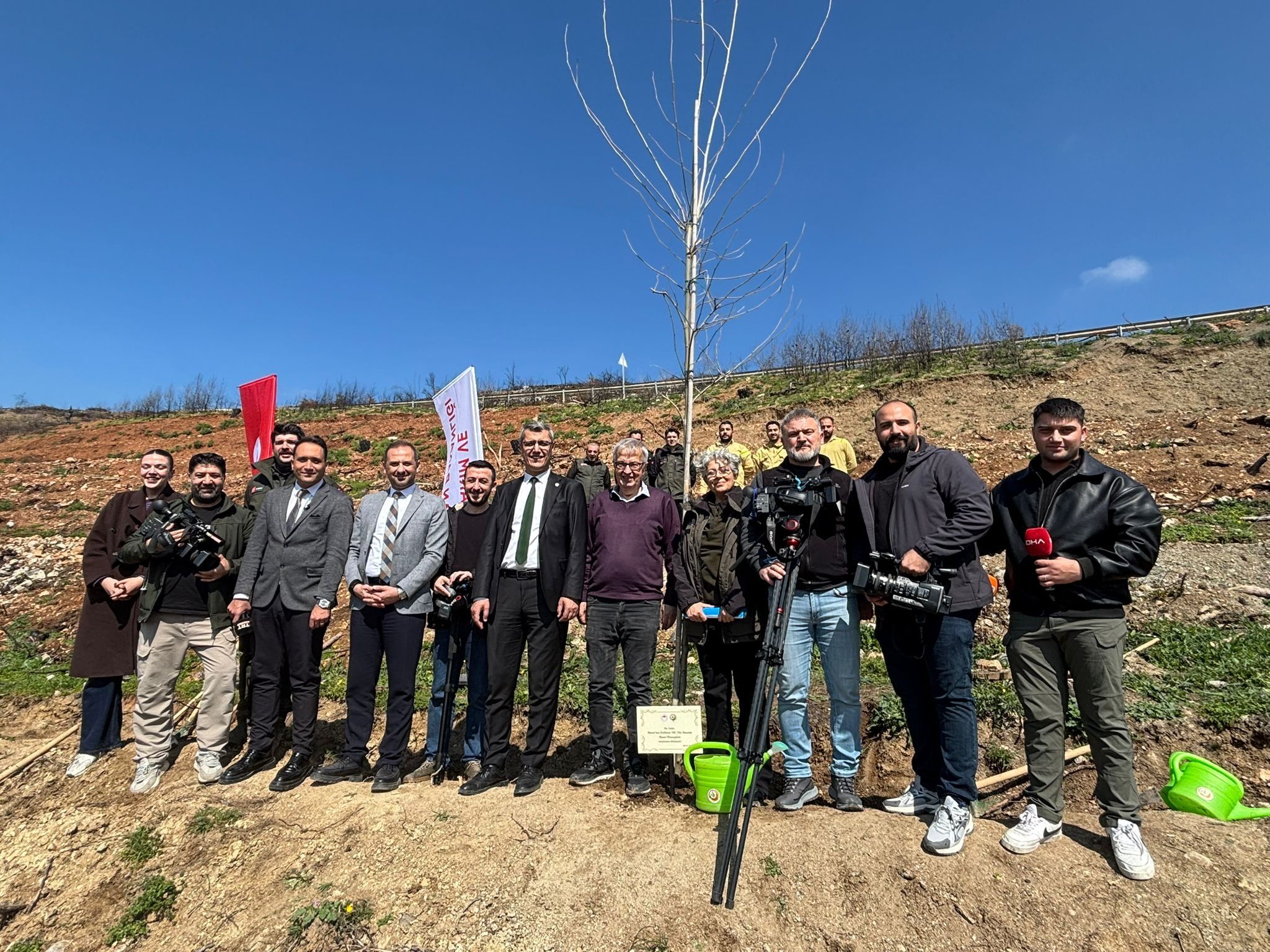 B U R S A D A Y A N A N O R M A N L A R A 8 A Y D A 2 M I L Y O N 1230317 365941