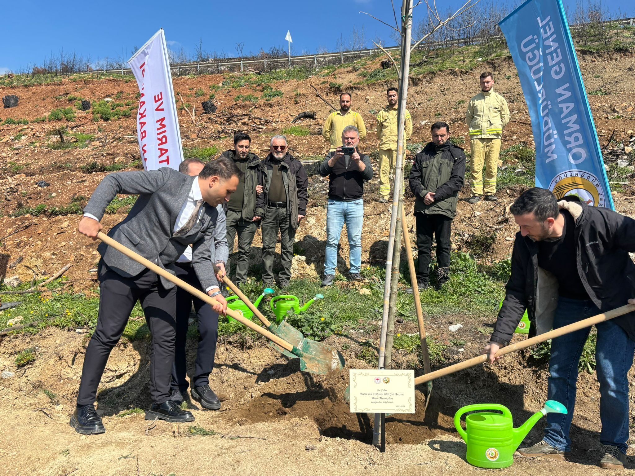 B U R S A D A Y A N A N O R M A N L A R A 8 A Y D A 2 M I L Y O N 1230321 365941