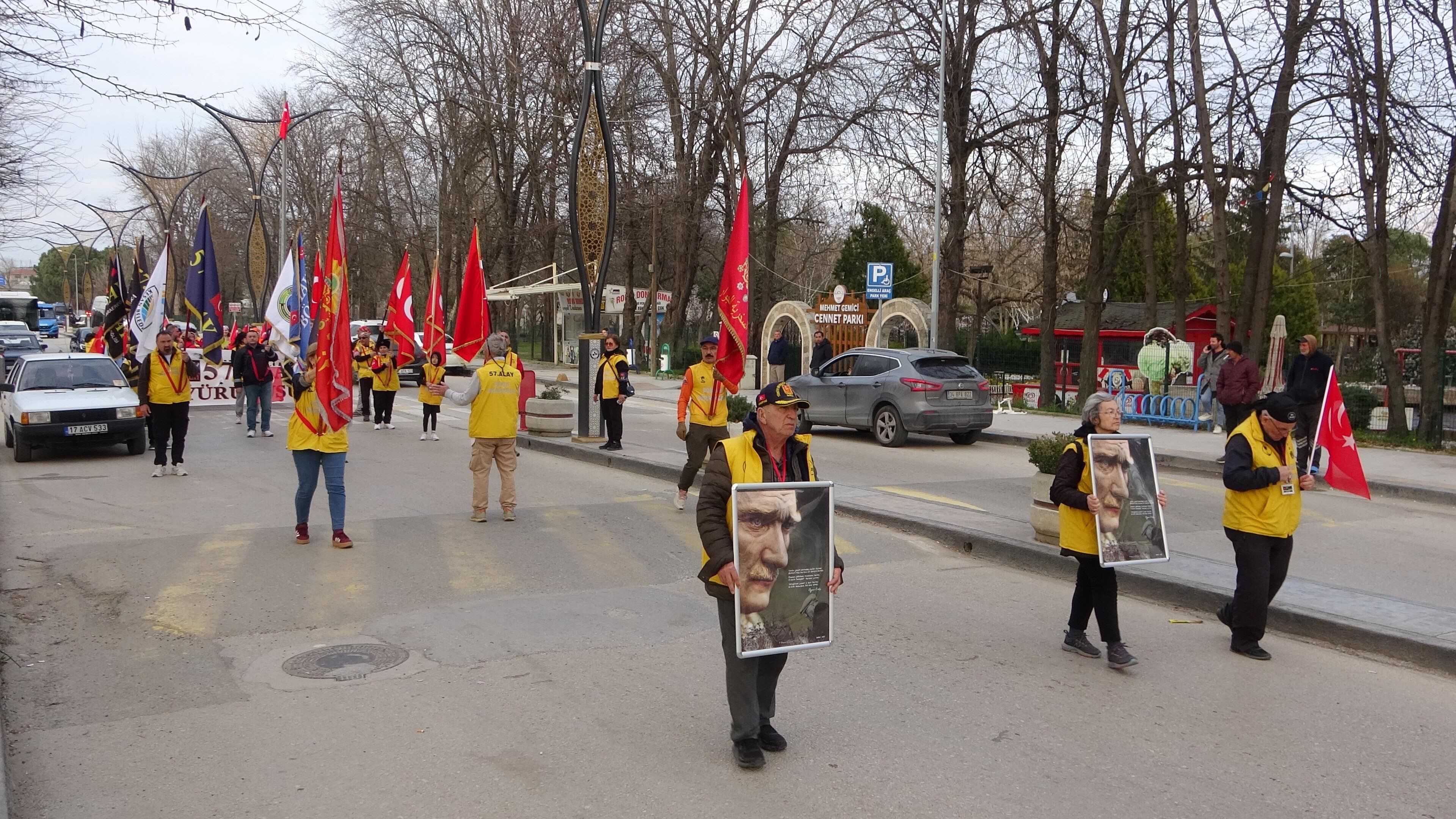 Çanakkale’ye Yürüyen 57’nci Alay Korteji Edirne’ye Ulaştı