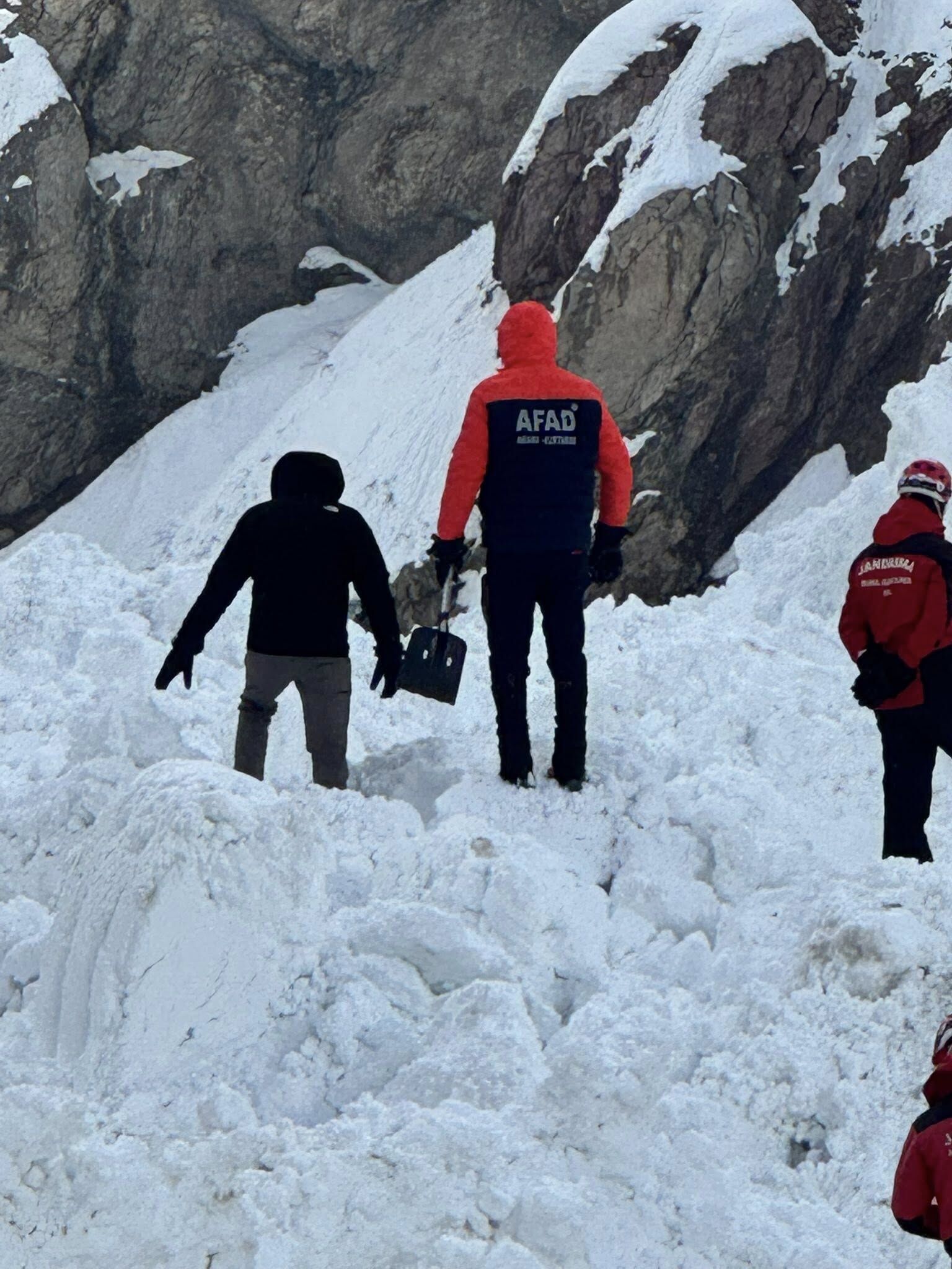 C I G N E D E N I Y L E U L A S I M A K A P A N A N V A N H A K K A R 1234167 367031