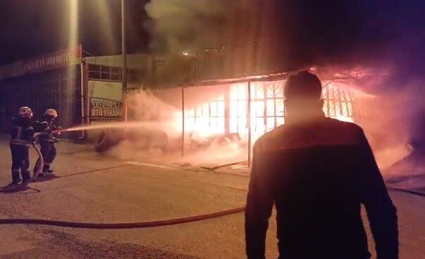 C O R U M D A L A S T I K C I D U K K A N I N I N K U N D A K L A M A 1206384 358725