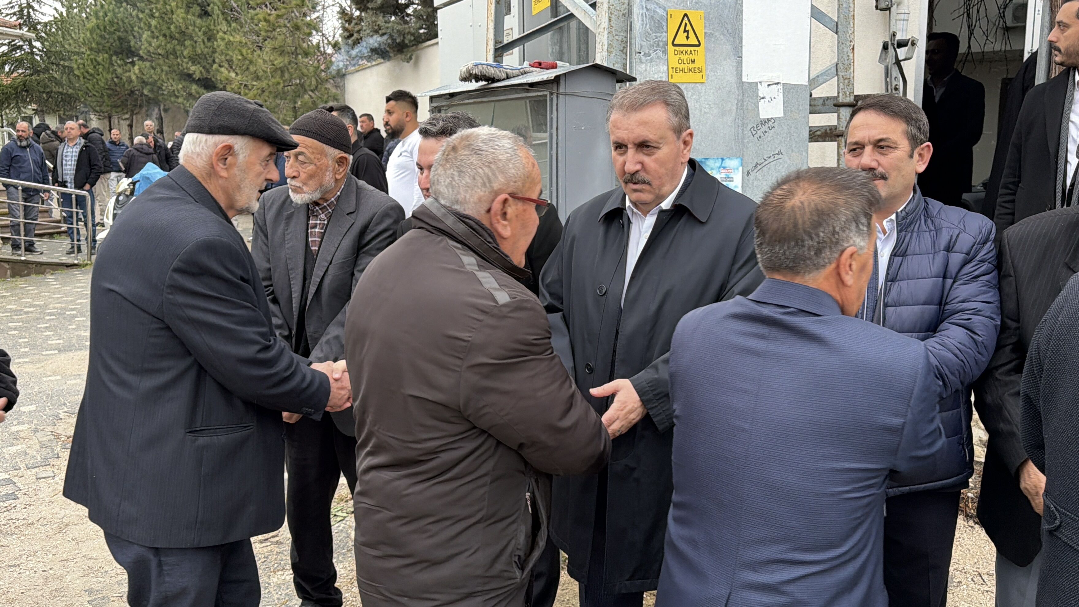 D E S T I C I U L U S L A R A R A S I H U K U K U N Y E R L E R D E S 1221725 363278