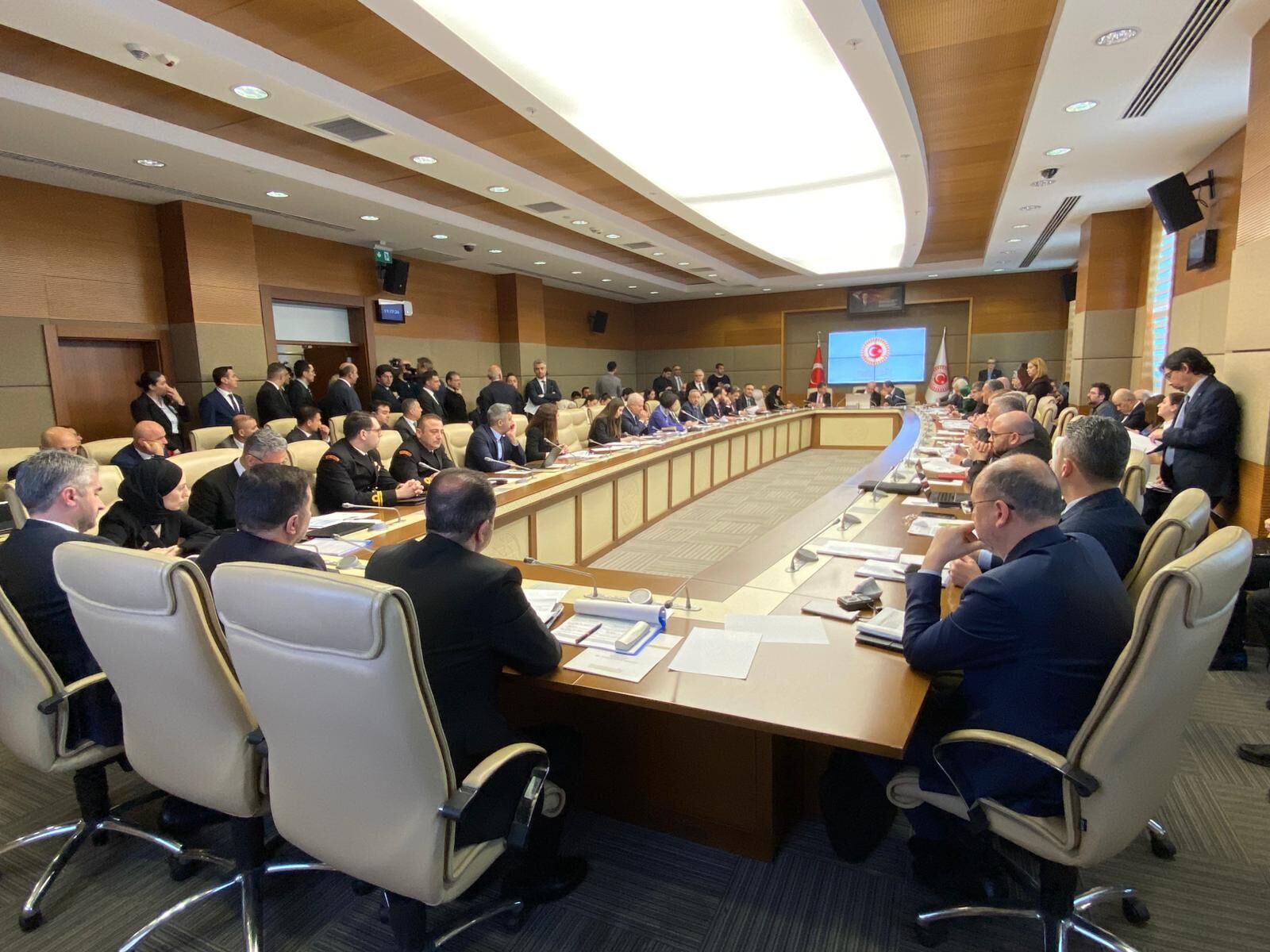 Doğum İzni ve Sosyal Medya Teklifi Komisyon Görüşmeleri Bayram Sonrasına Kaldı