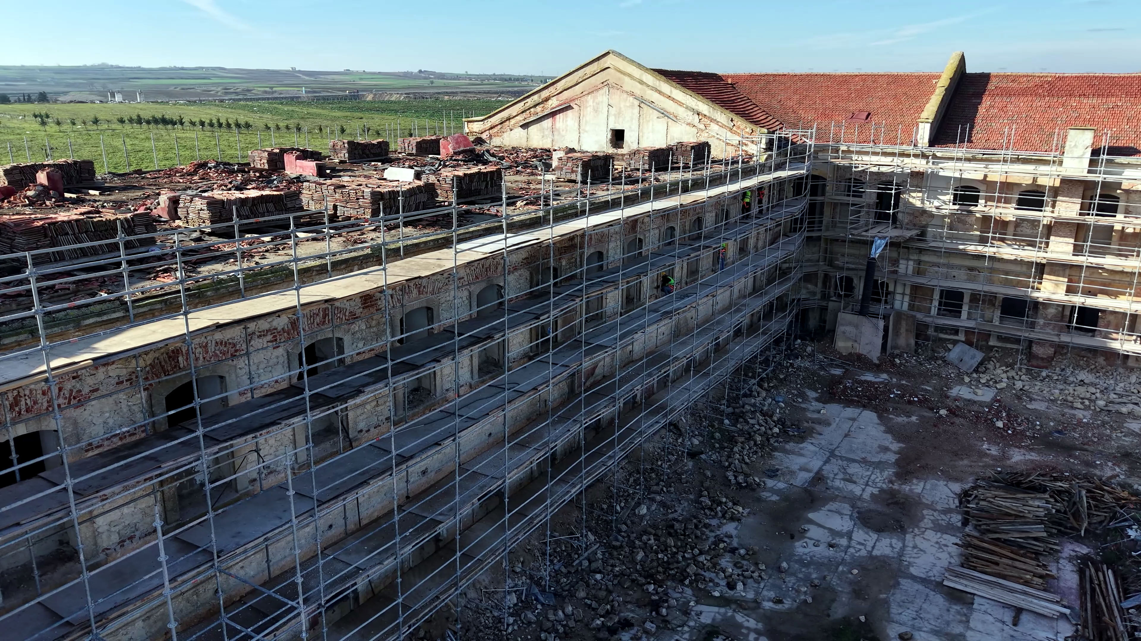 E D I R N E’ D E T A R I H I M A H M U D I Y E K I S L A S I K U L T 1199317 356684