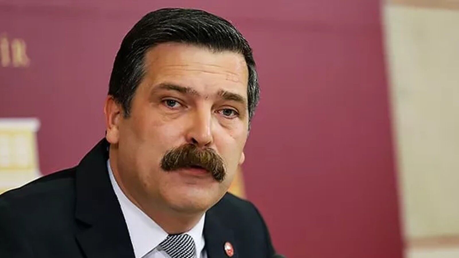 Erkan Baş’tan Kur’an’a Hizmet Vakfı’na: “Elinizden Geleni Ardına Koymayın”