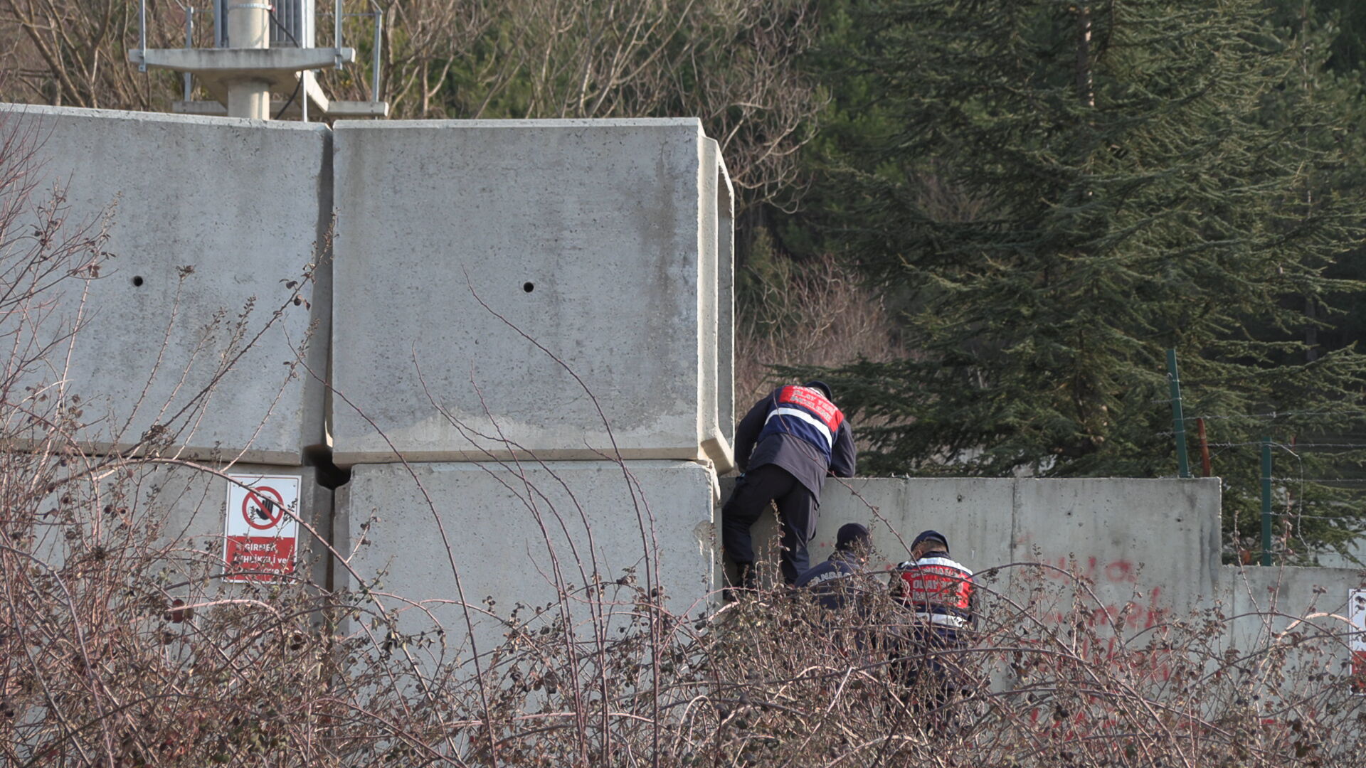 G I R I L M E S I Y A S A K O L A N G O L E T E G I R E N C O C U K 1215781 361525