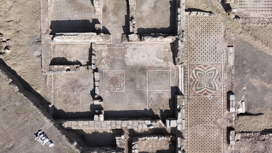 I C A N A D O L U’ N U N E N B U Y U K M O Z A I K K A Z I C A L I 1232686 366602