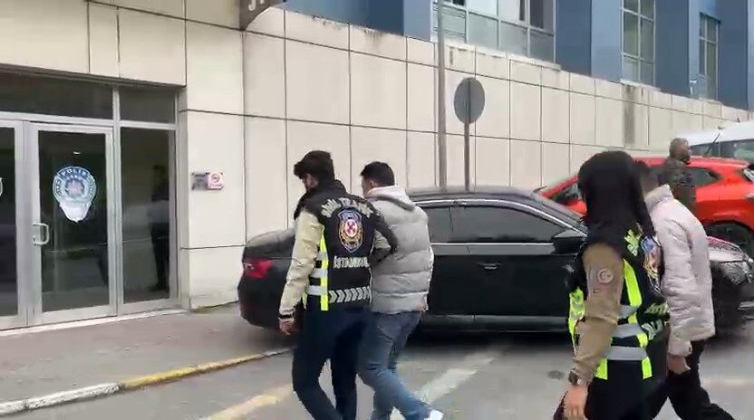 I S T A N B U L A V C I L A R’ D A T R A F I K T E M A K A S A T A 1197681 356150