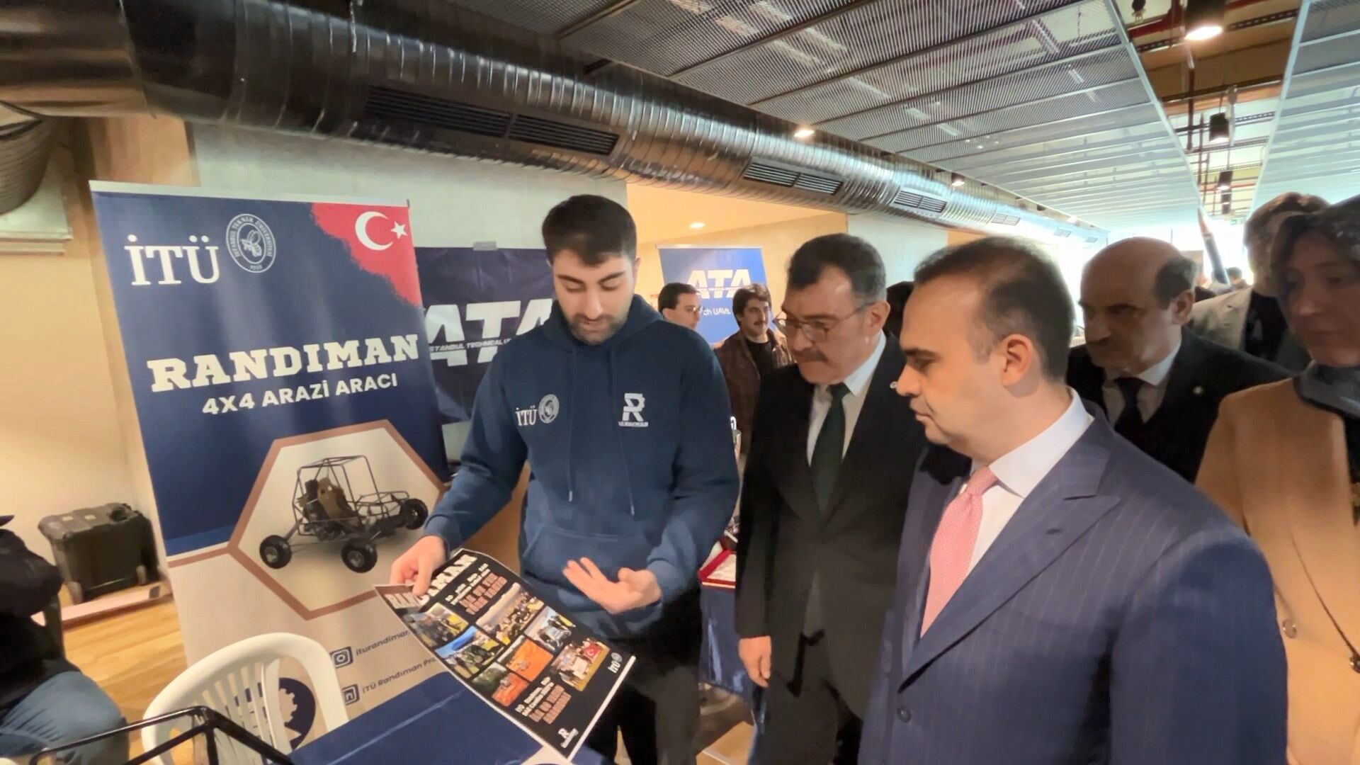 Bakan Kacır: Savunma Sanayii Alanındaki Başarılarımız Hepimiz İçin Büyük Bir İftihar Kaynağı