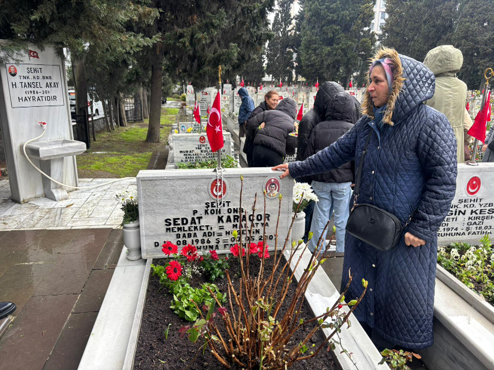 I S T A N B U L E D I R N E K A P I S E H I T L I G I N D E H U Z U N 1222119 363363