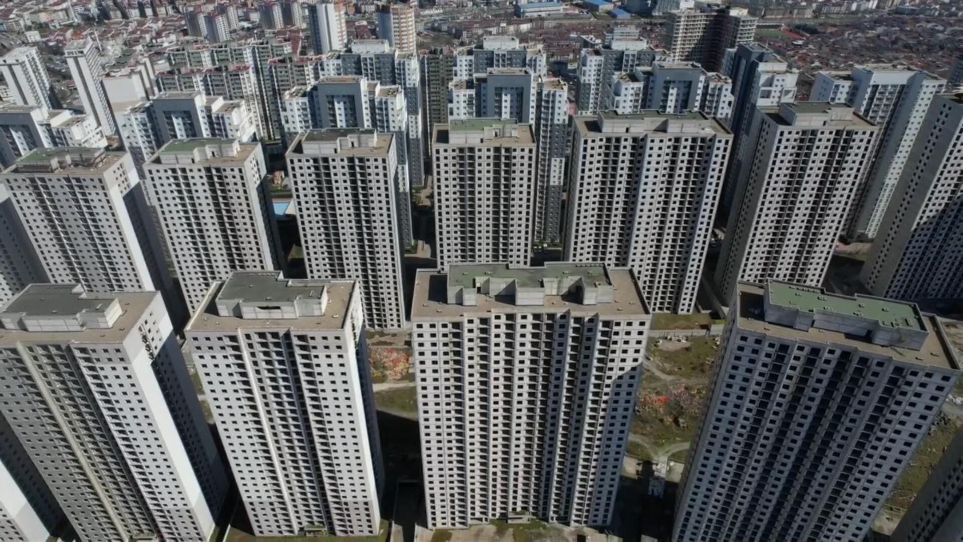 I S T A N B U L E S E N Y U R T T A G O K D E L E N L E R I N I N S 1203982 357987