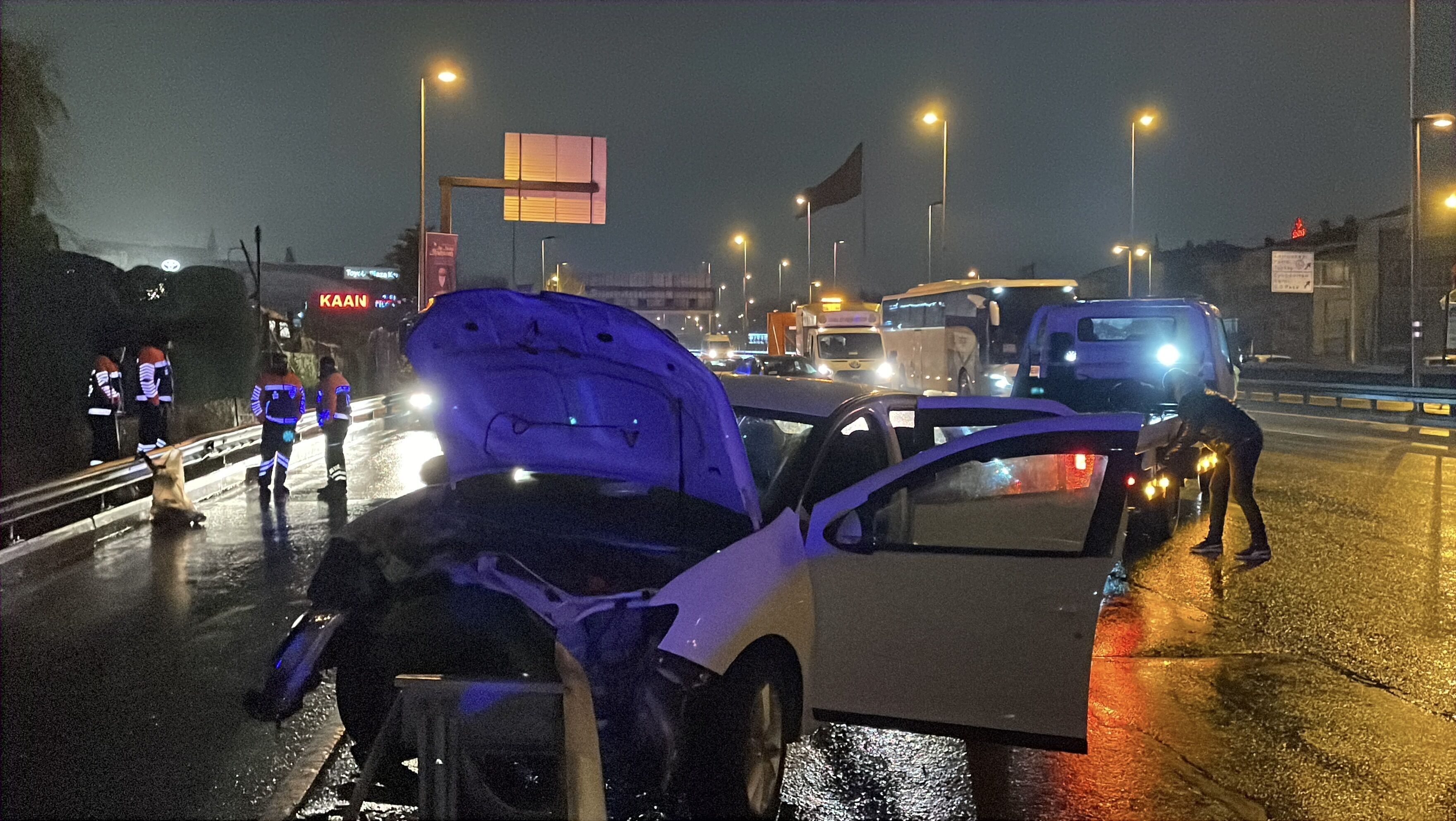 I S T A N B U L E Y U P S U L T A N D A O T O M O B I L B A R I Y E 1223864 363894