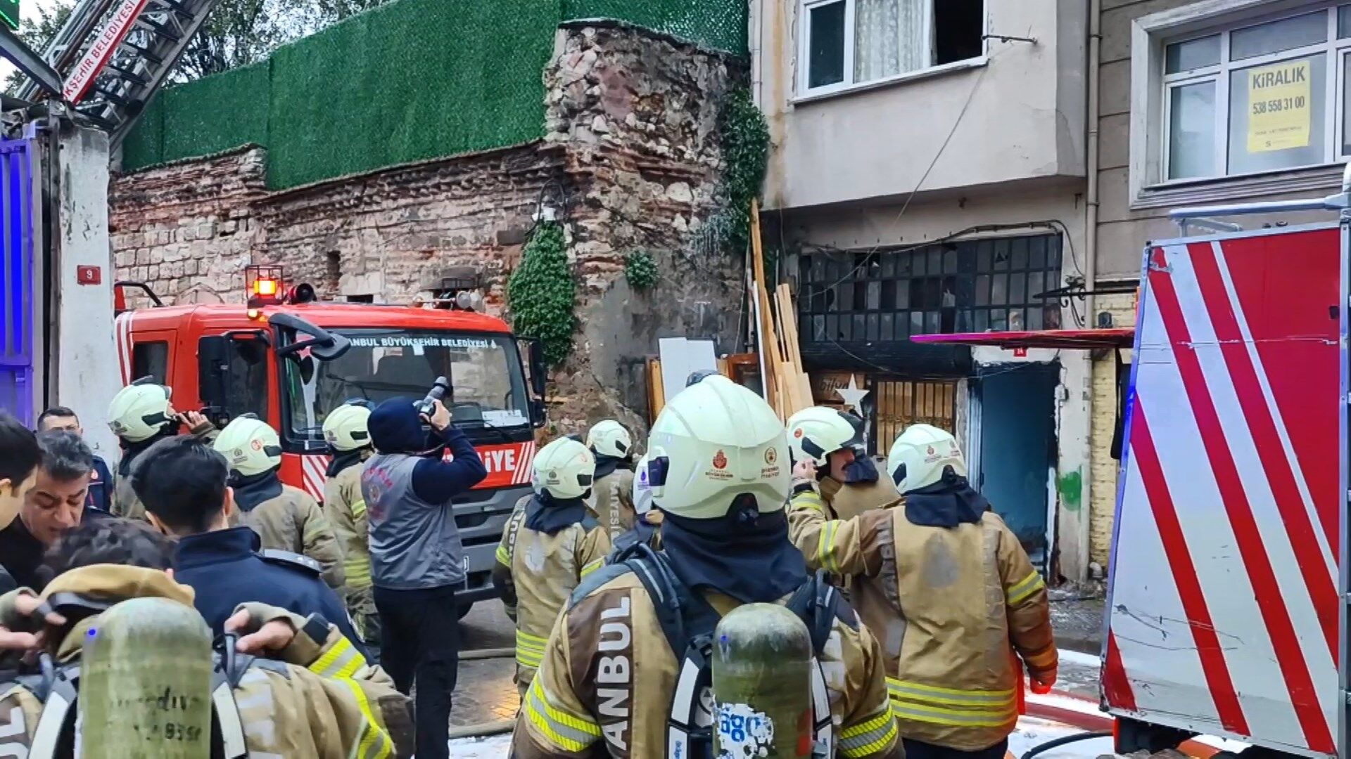 I S T A N B U L F A T I H T E 2 K A T L I B I N A D A Y A N G I 1211888 360388