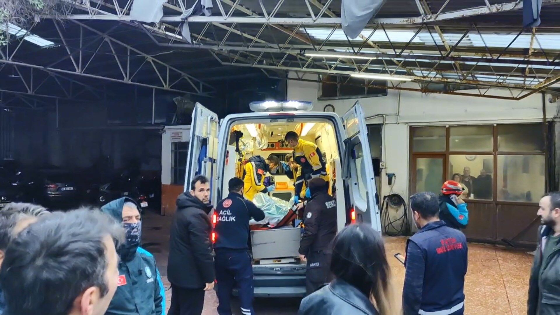 I S T A N B U L F A T I H T E 2 K A T L I B I N A D A Y A N G I 1211892 360388