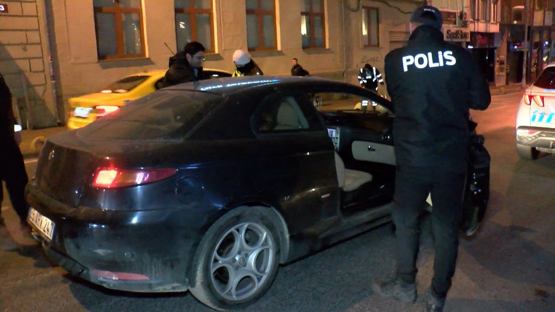 I S T A N B U L K A D I K O Y D E H E L I K O P T E R D E S T E K L 1217503 362040