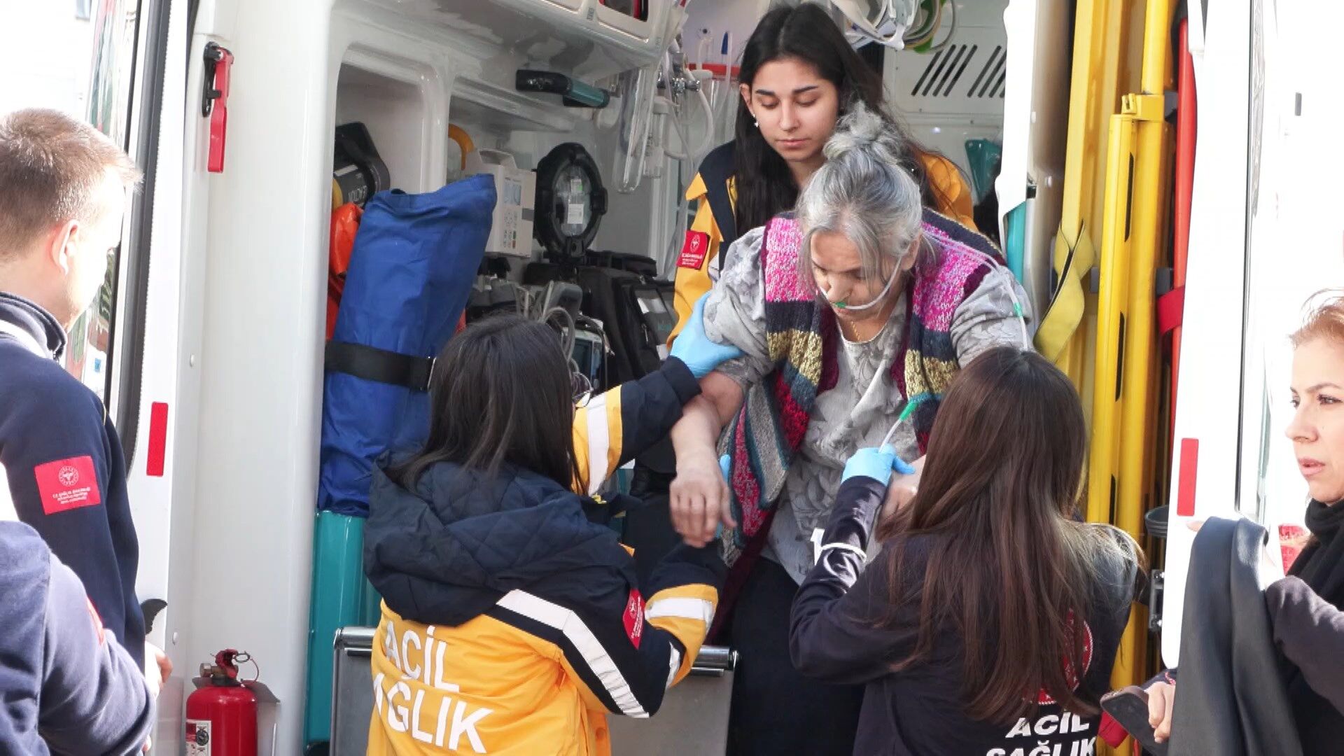 I S T A N B U L K A D I K O Y’ D E Y A N G I N D A D U M A N D A N E 1217271 361977