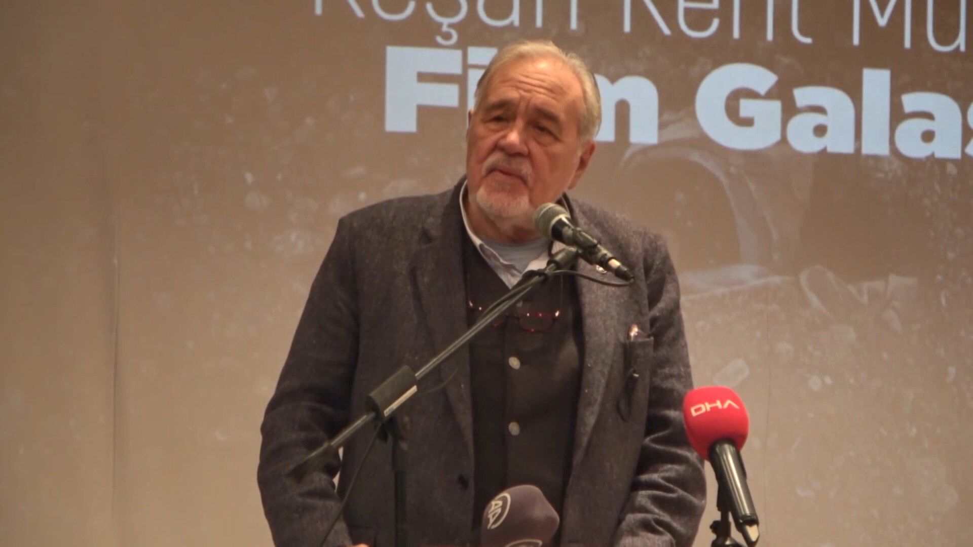 I S T A N B U L T A R I H C I V E Y A Z A R P R O F. D R. I L B 1210097 359861