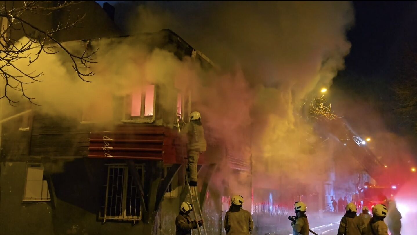 I S T A N B U L U S K U D A R D A 2 M E T R U K B I N A D A C I 1193523 354793