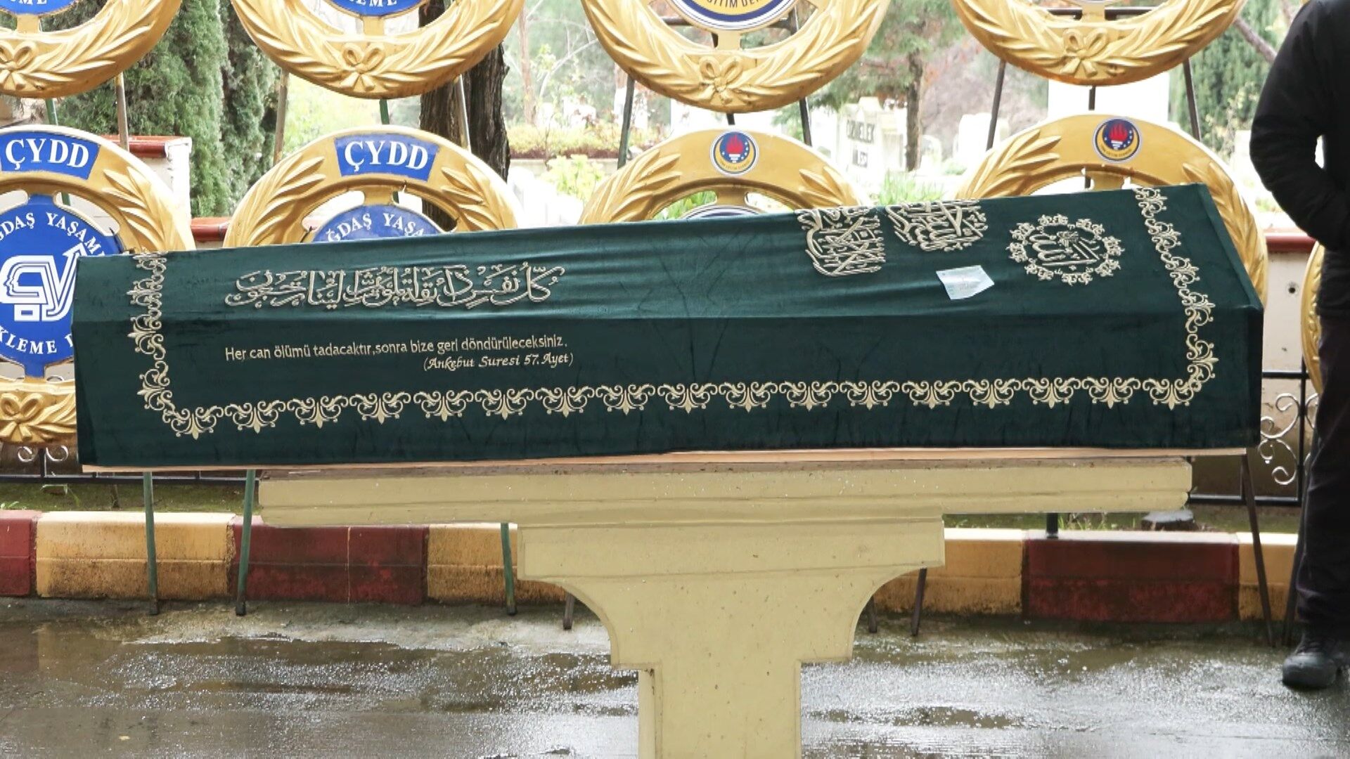 I S T A N B U L Y A P I M C I E R O L K O S E S O N Y O L C U L U 1227292 365021