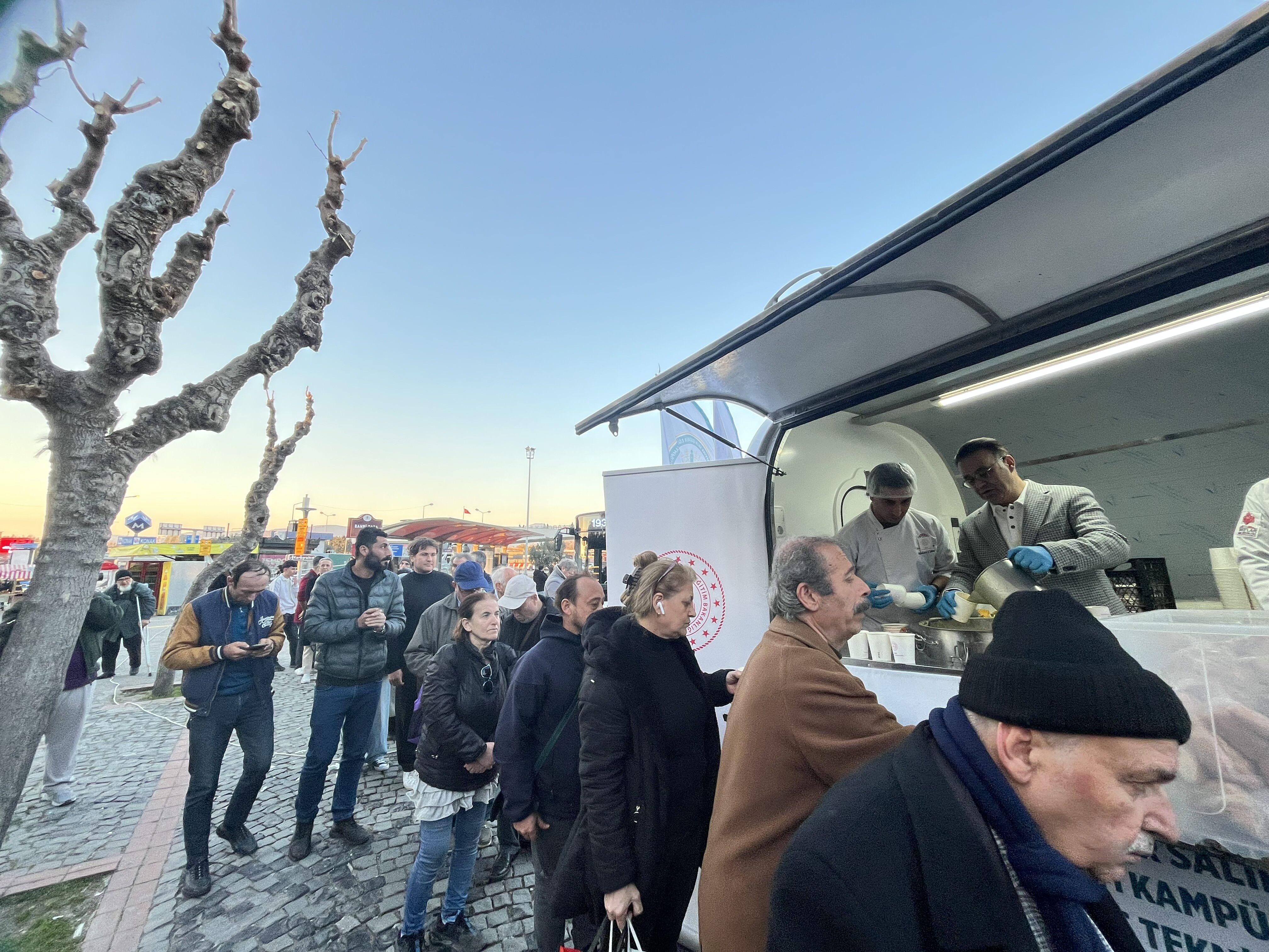 I Z M I R’ D E M E S L E K L I S E S I O G R E N C I L E R I N D E N K 1206083 358661