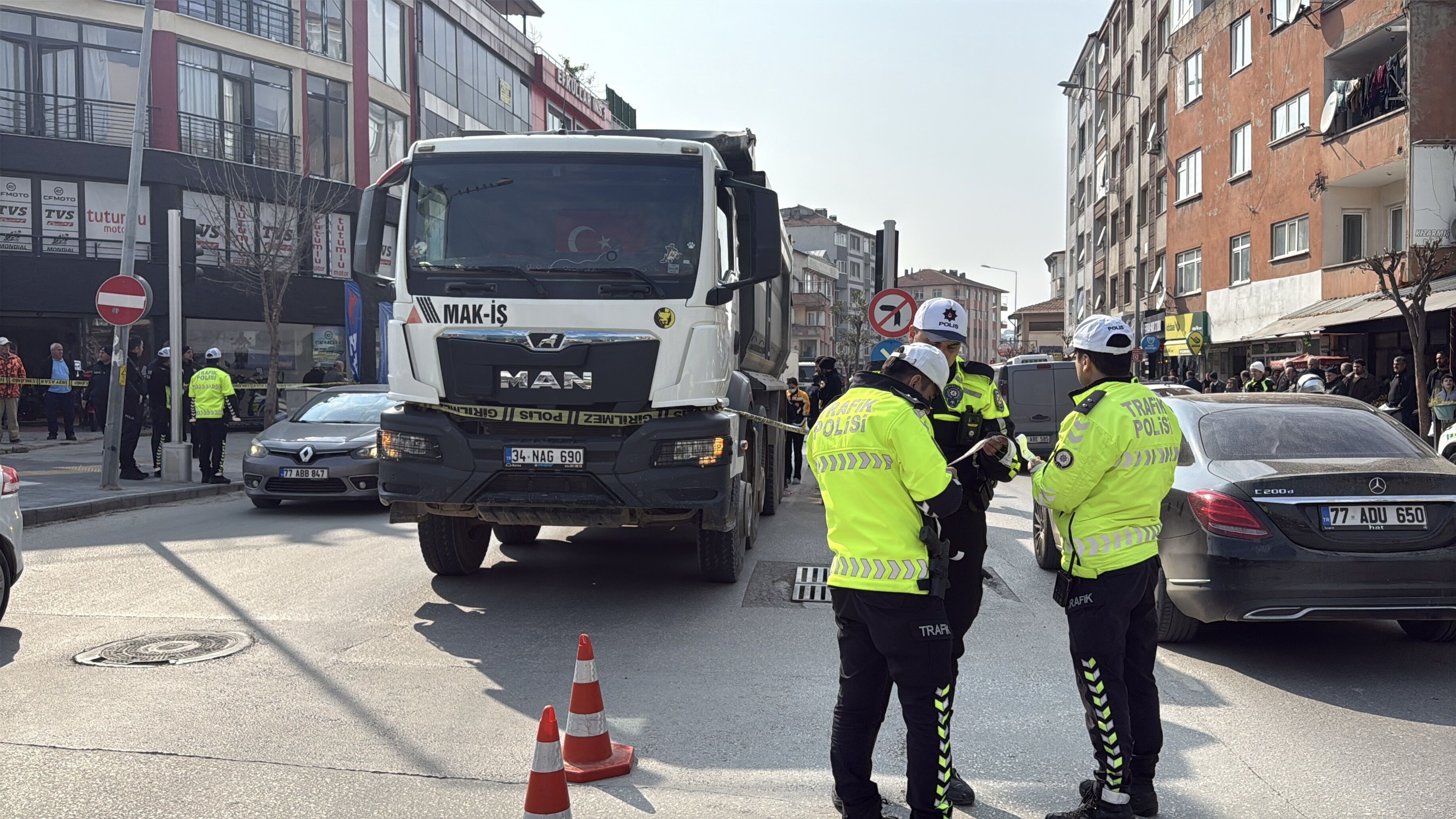 K A M Y O N U N A L T I N D A K A L A N Y A Y A O L D U K A Z A K 1199257 356649