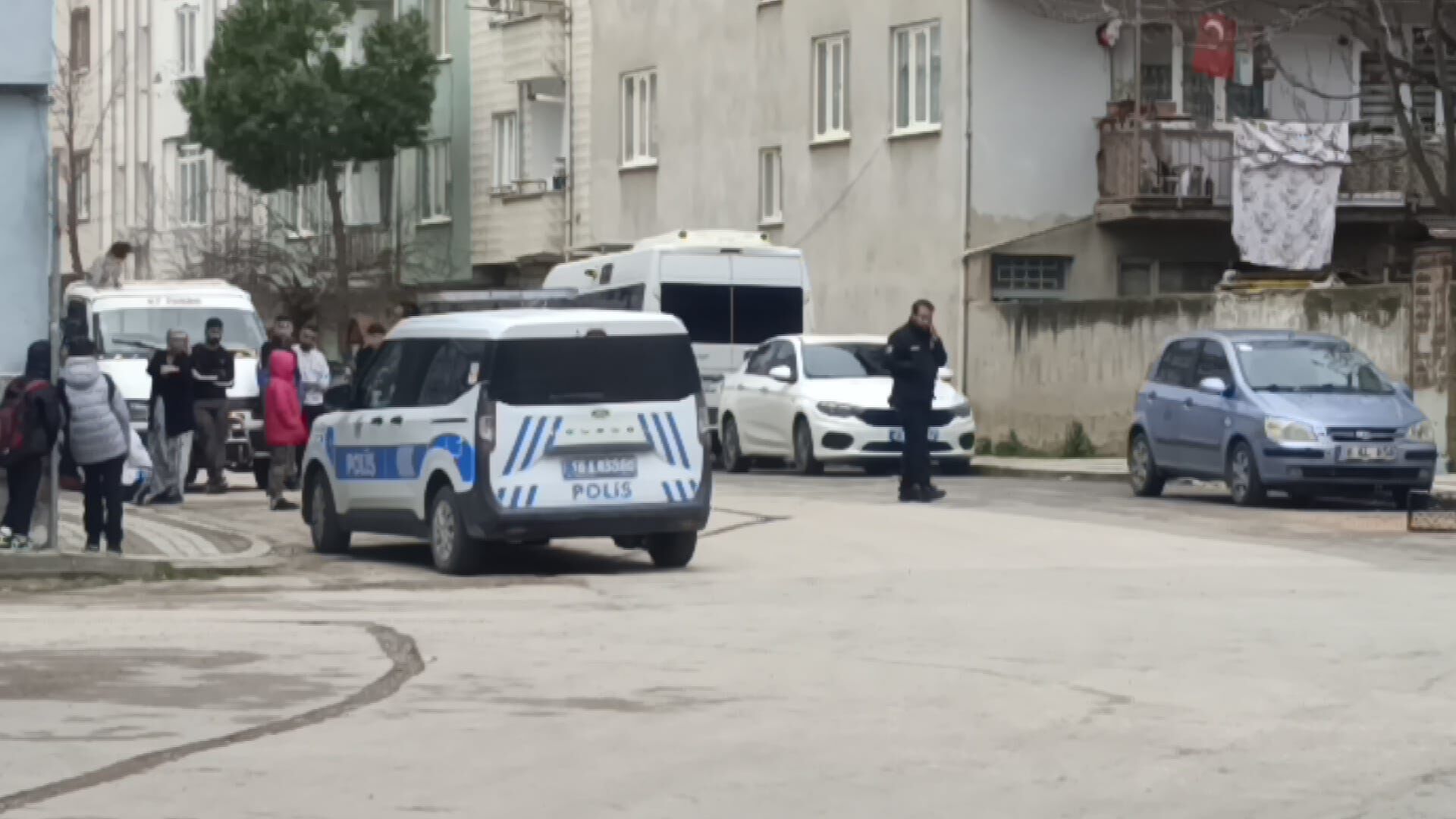 K A V G A D A K O M S U S U 2 K A D I N I Y A R A L A D I 1225790 364492