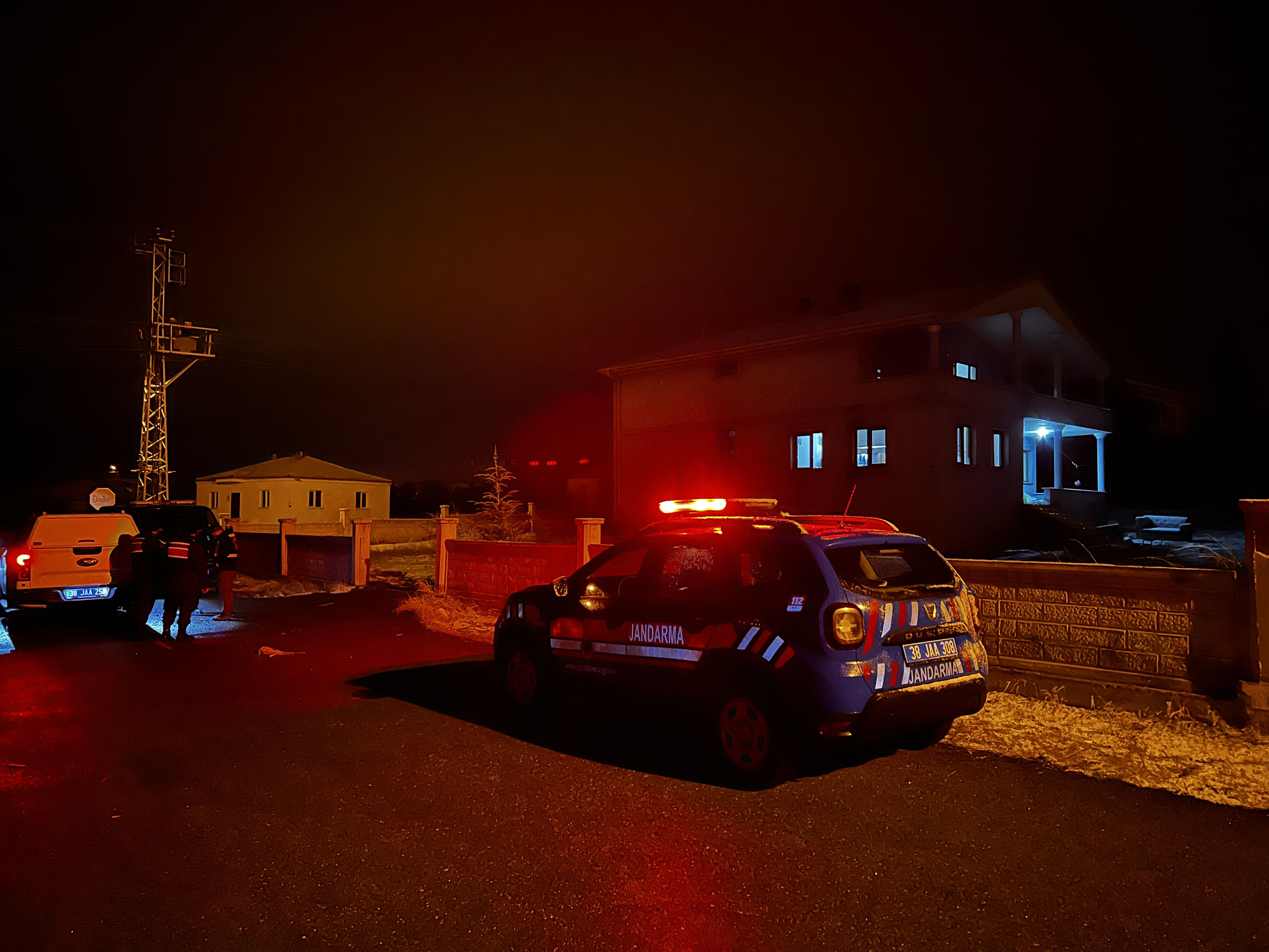 K A Y S E R I D E I K I A I L E A R A S I N D A S I L A H L I K A V 1199803 356841