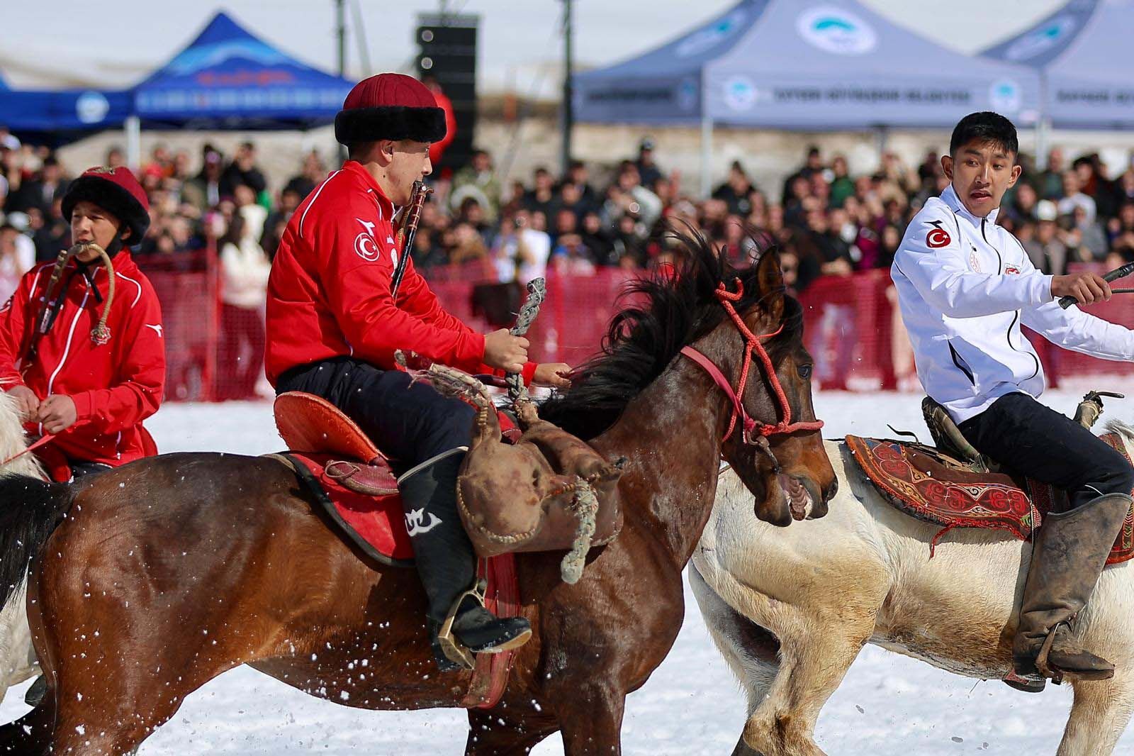 K O K B O R U O Y U N L A R I E R C I Y E S 2026 E R C I Y E S 1233873 366953