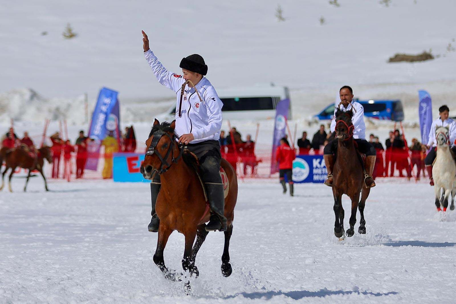 K O K B O R U O Y U N L A R I E R C I Y E S 2026 E R C I Y E S 1233878 366953