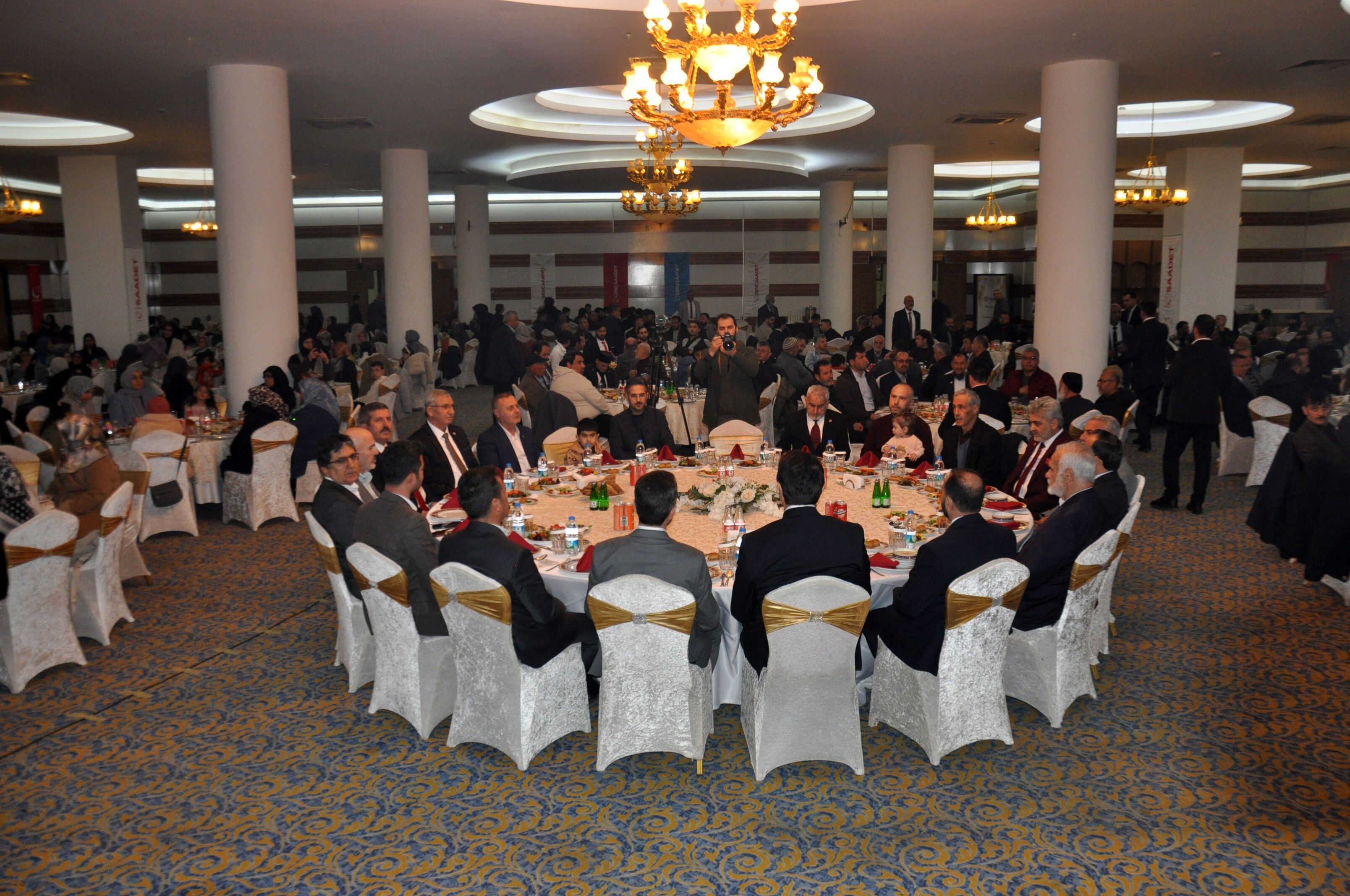 M A H M U T A R I K A N 175 K I Z C O C U G U M U Z B I L E R E 1209676 359745