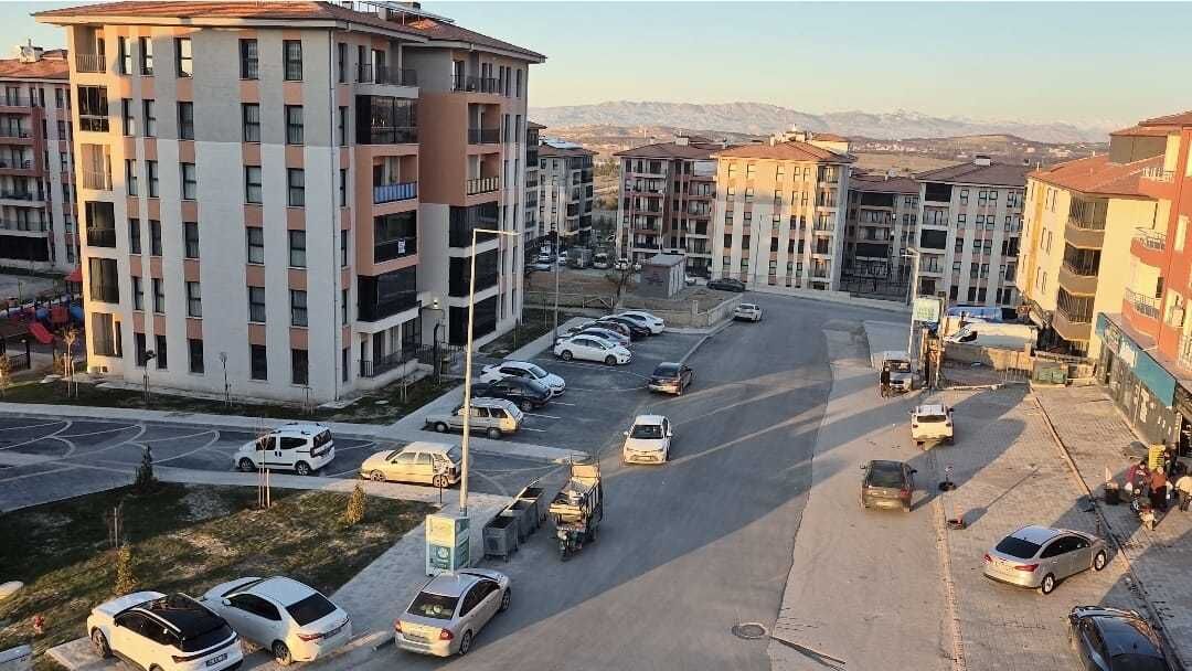 M A L A T Y A D A 4.3 B U Y U K L U G U N D E D E P R E M 1193368 354727