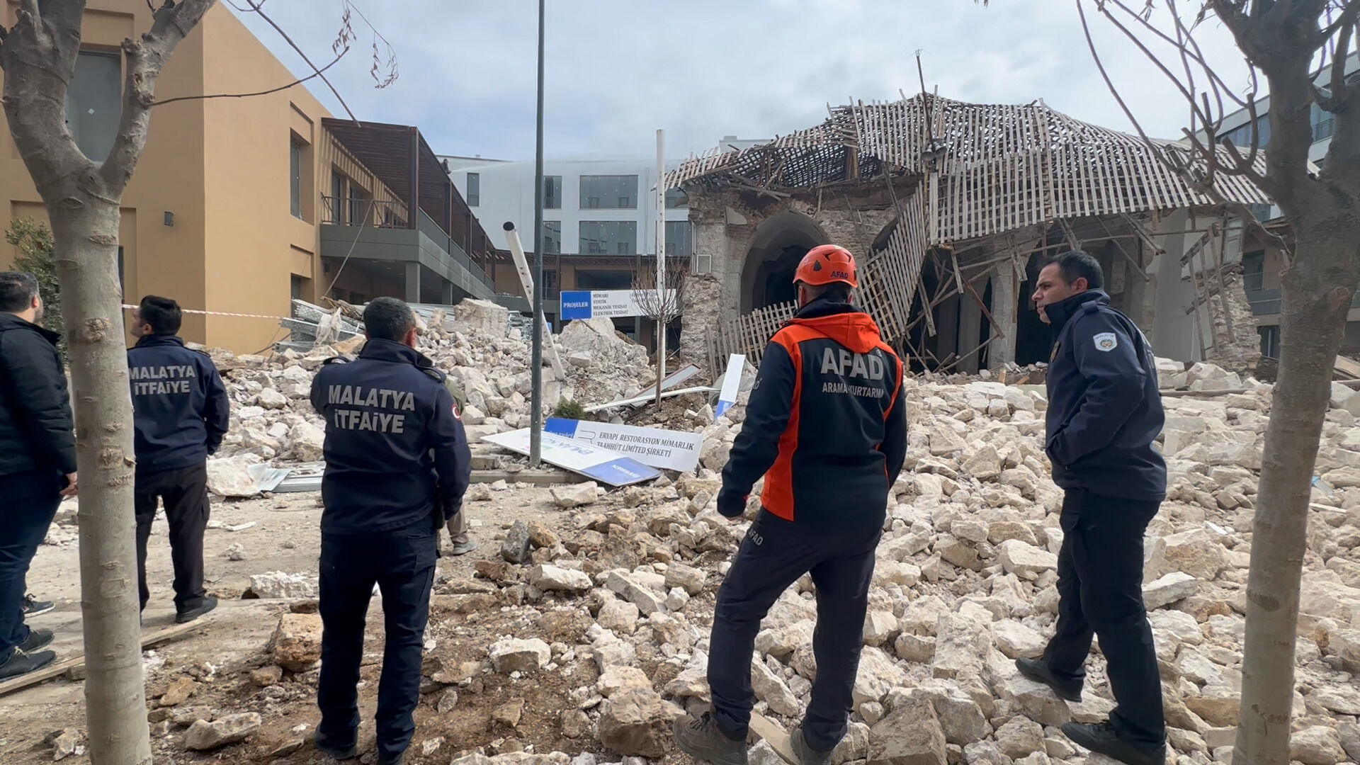 M A L A T Y A D A C A M I I N S A A T I N D A G O C U K 1 Y A R A 1200271 356968