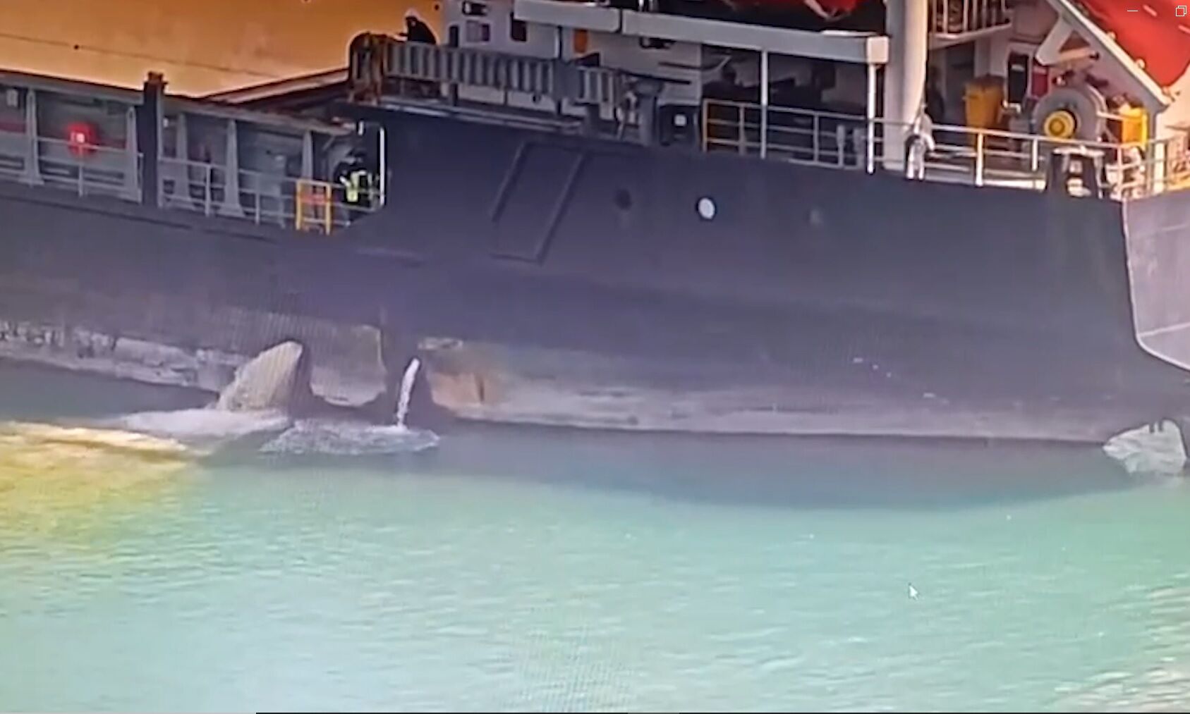 M E R S I N’ D E D E N I Z I K I R L E T E N G E M I Y E 13 M I L Y 1204361 358103