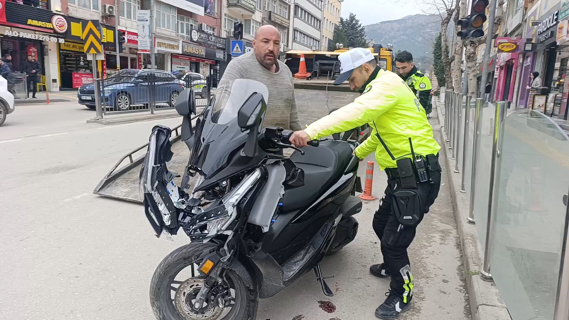 M O T O S I K L E T I N O T O M O B I L E C A R P T I G I K A Z A K A M 1222499 363488