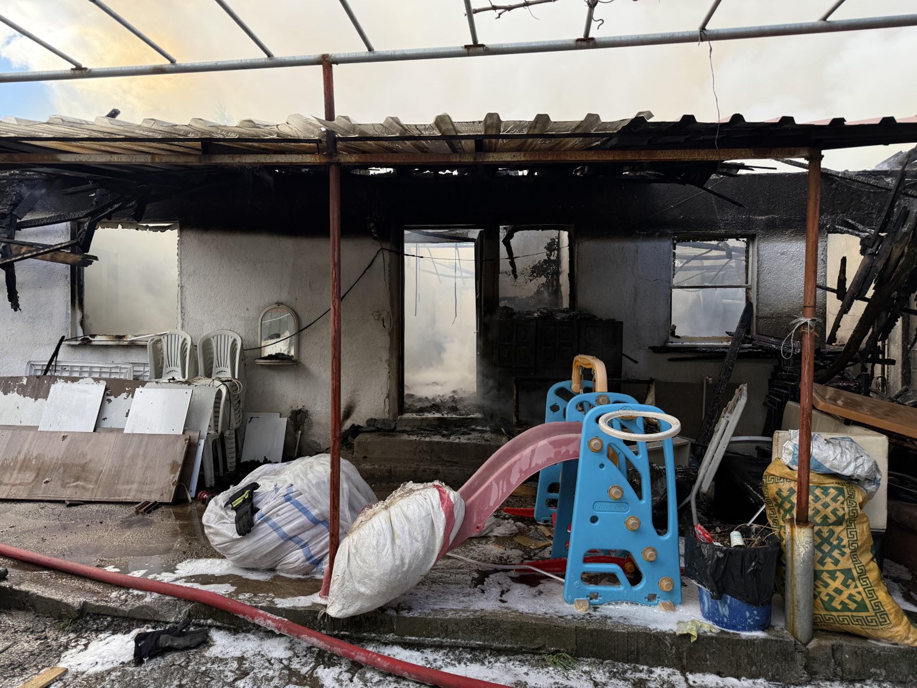 M U G L A’ D A E V D E C I K A N Y A N G I N D A A I L E A L E V L E 1234936 367264