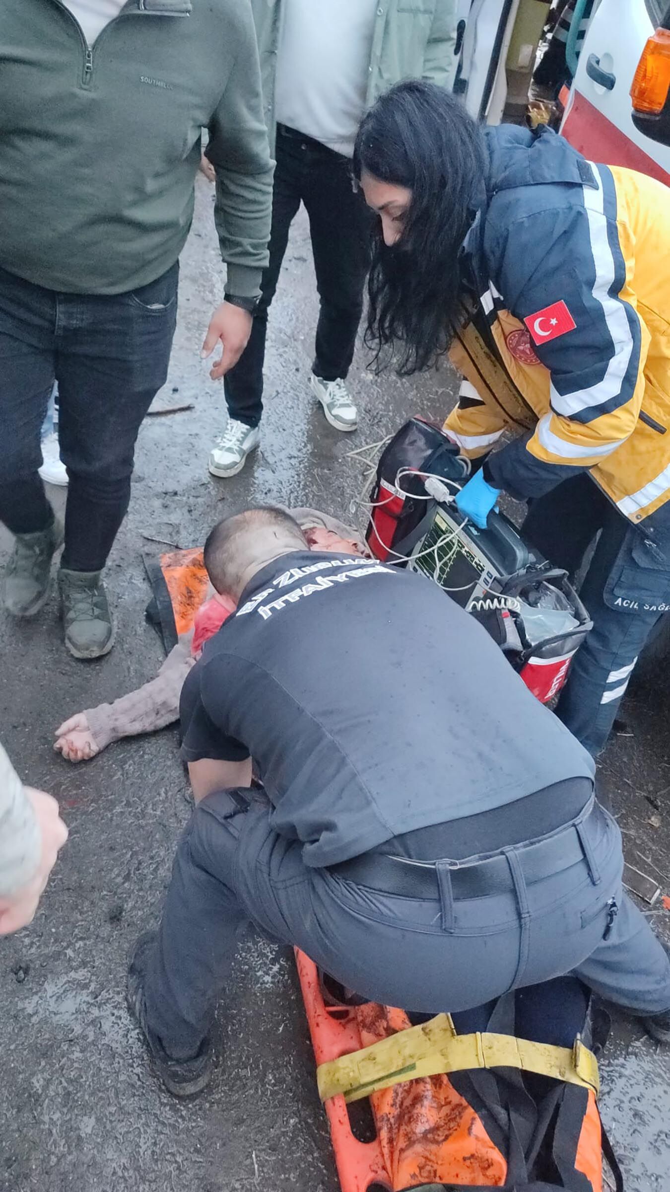 O T O M O B I L S A R A M P O L E U C T U 2 O L U 5 Y A R A L 1224725 364160